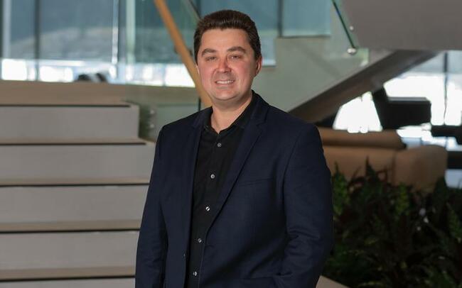 Dicker Data expands UC portfolio with Yealink