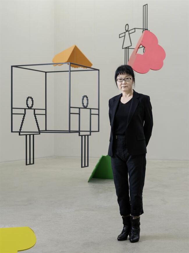 'Pixel artist' Hong Seung-hye's road to creative liberation