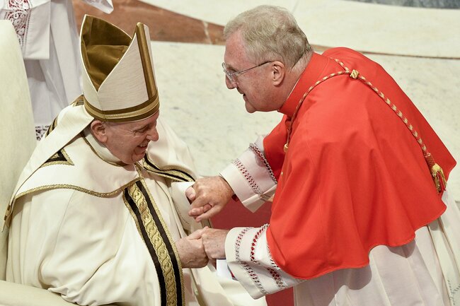Pope Francis reaffirms authority of Vatican's worship office to limit Latin Mass