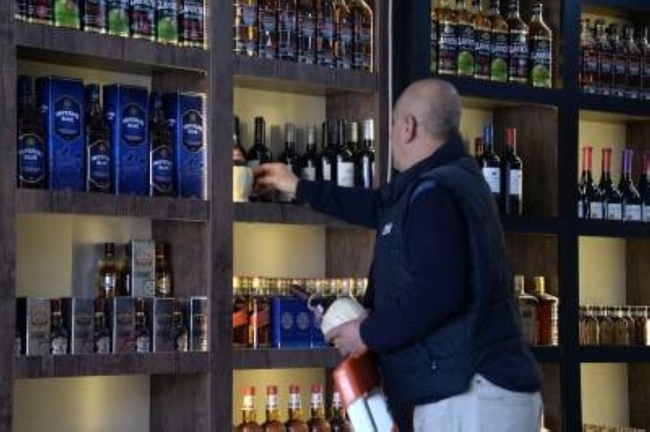 Iraq customs ordered to start enforcing alcohol import ban