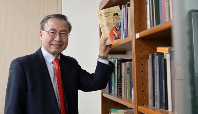 [Herald Interview] First English biography of Imjin War's hidden hero published