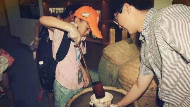 Rediscovering the joy of lingkao; a frugal but quality life in Shanghai