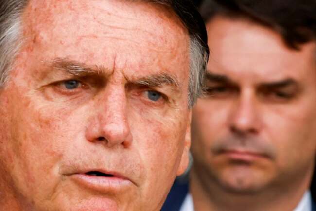 Probe into Bolsonaro jewelry scandal could delay his return to Brazil – sources