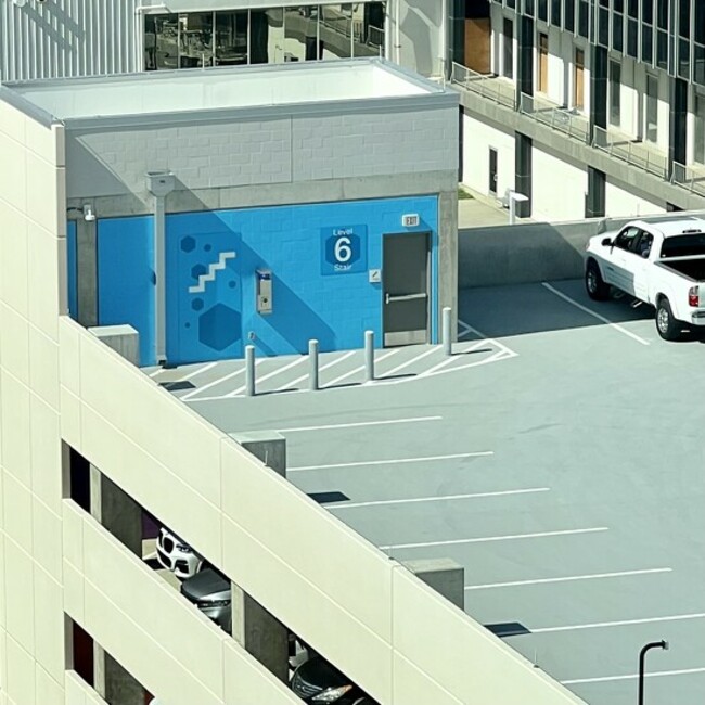 6 is blue