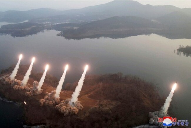 North simulates artillery strike on South's airfield, warns of 'overwhelming response'