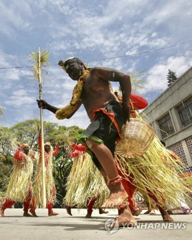 INDIA TRADITIONS TRIBAL ART FESTIVAL
