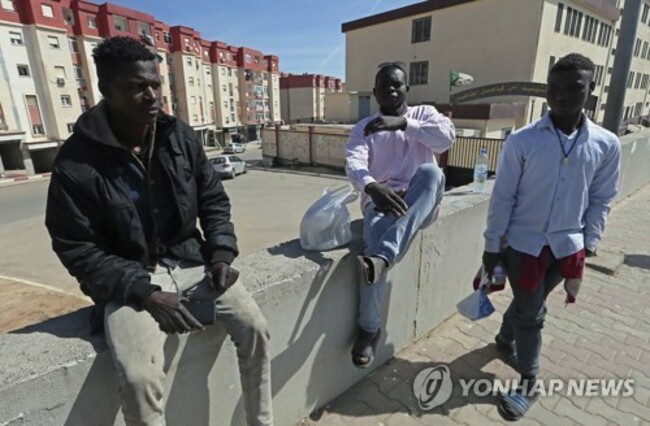 Algeria Migrants