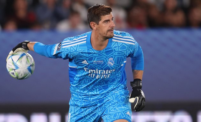 Real Madrid goalkeeper Courtois has dig at Barcelona: We the ref is honest