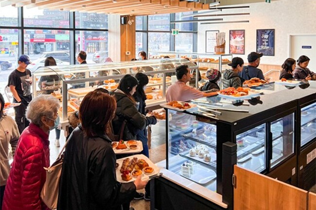 SPC Group's Paris Baguette opens first store in Canada