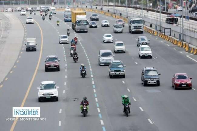 Over 14,000 drivers warned for using motorcycle lanes on Commonwealth Avenue