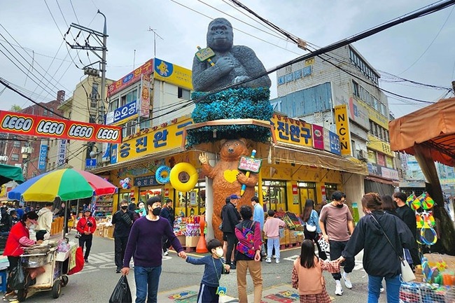 Guide to Korea's shopping mecca Dongdaemun