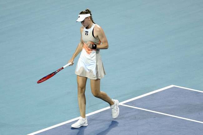 Rybakina rallies past Badosa, Potapova upsets Gauff in Miami Open