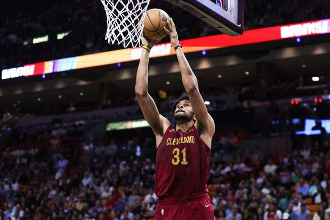 NBA: Cavaliers book return to playoffs, down Rockets