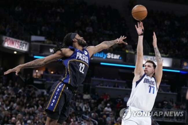 Mavericks Pacers Basketball