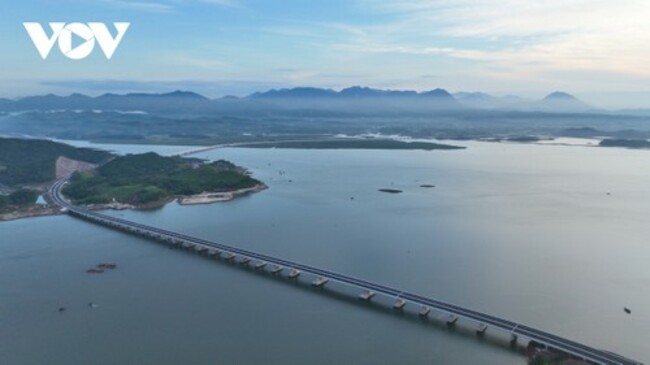 Quang Ninh provincial master plan focuses on green growth, regional links