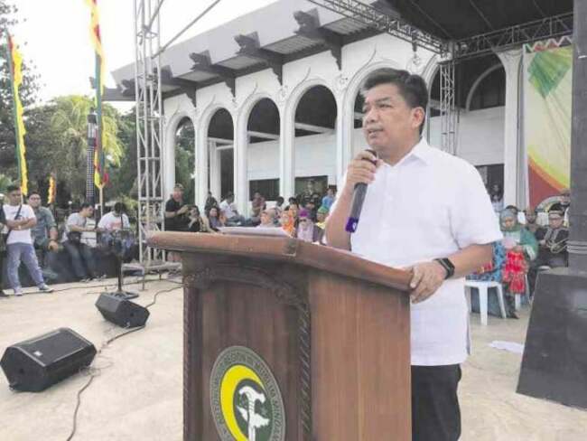 Rep. Hataman assures assistance to victims, survivors of Basilan vessel fire
