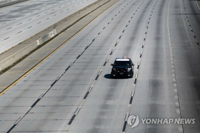USA LOS ANGELES POLICE PURSUIT SHOOTING
