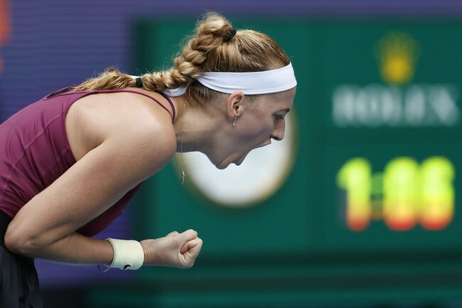 Tennis: Kvitova upsets Rybakina to win first Miami Open title