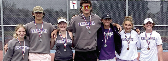 Boerne tennis at district tournament