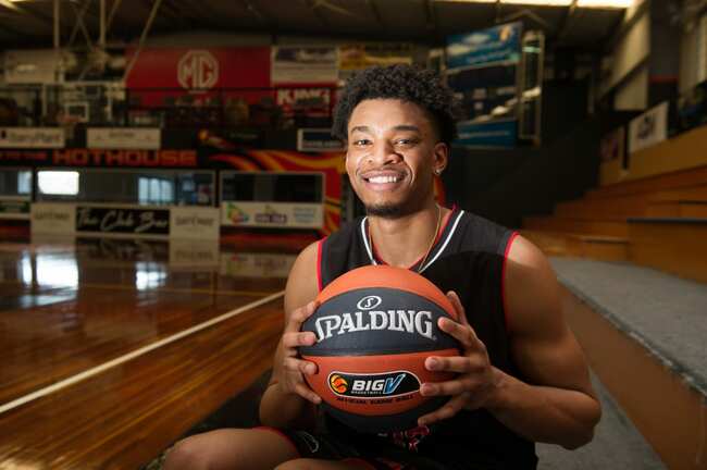 Cam Cross shines in Heat's win over Surf Coast