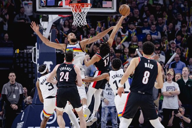 NBA: Trail Blazers trip Timberwolves