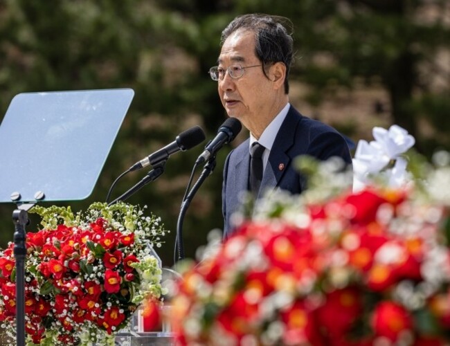 Yoon address remembers victims of April 3 massacre in Jeju