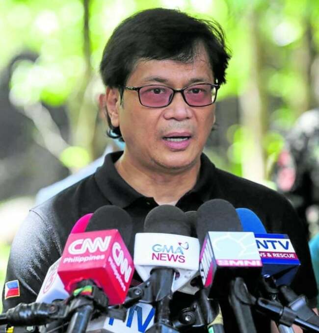DILG chief unveils ‘massive attempt to cover up' dismissed cop Mayo's arrest