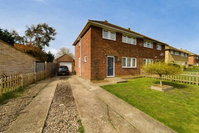 'Early viewing' advised on renovated three-bed available for offers over £325k
