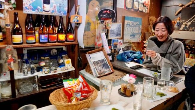 The drinking culture hidden inside Japan's liquor stores