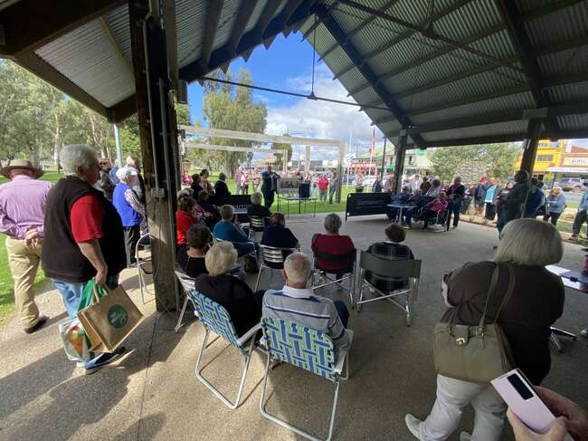 Protest calls Bendigo Bank to account