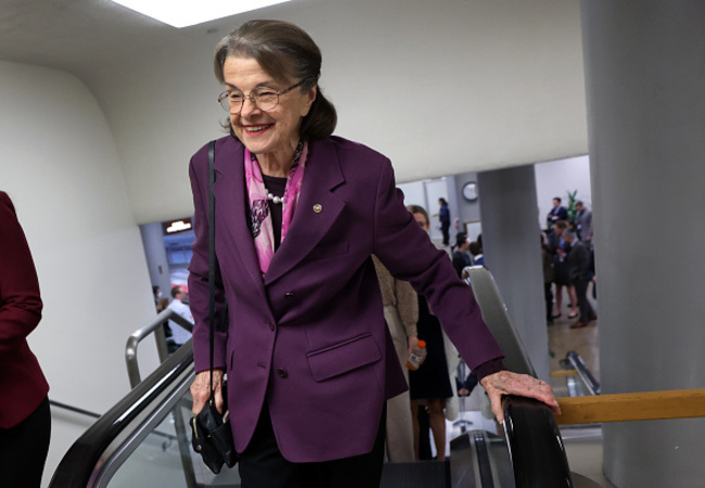 Democrats move to 'temporarily' replace Feinstein on Judiciary Committee amid calls she resign