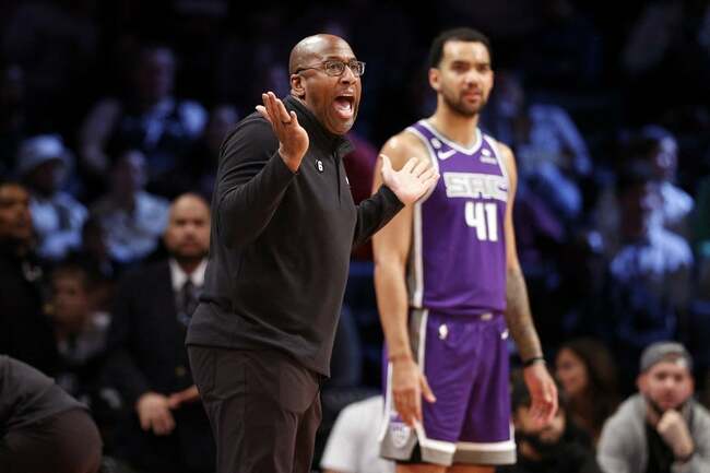 NBA: Peers name Kings' Mike Brown Coach of the Year
