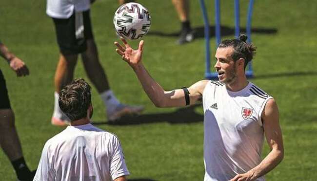 Bale hopes ‘hostile’ Baku crowd can fire up Wales against Turkey