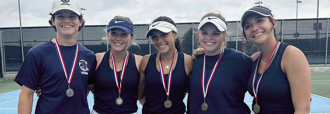 Chargers tennis compete at district, sending 5 to regionals