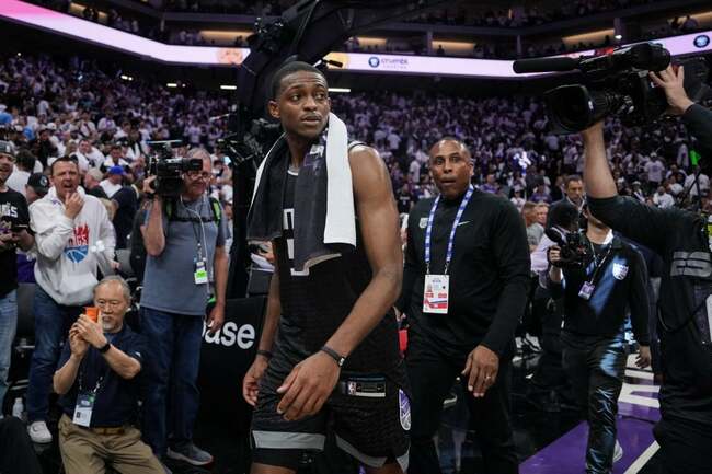 NBA: De'Aaron Fox comes up big, Kings topple Warriors in Game 1