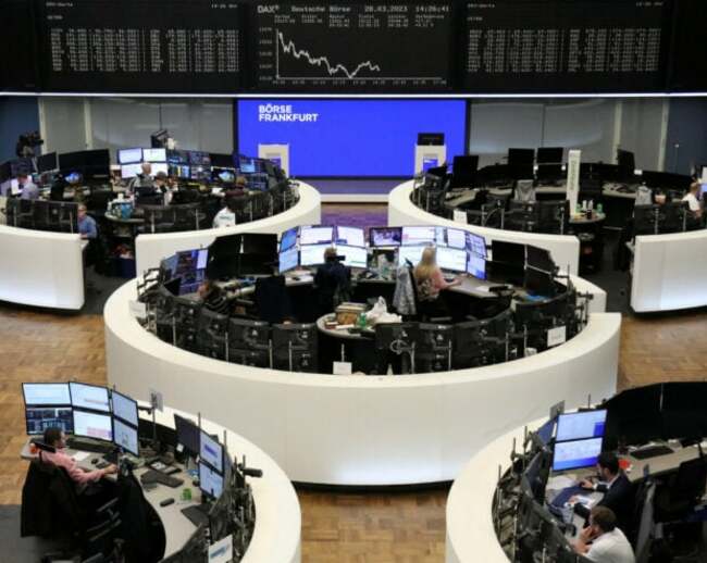 European shares hold near 14-month top, sterling strengthens