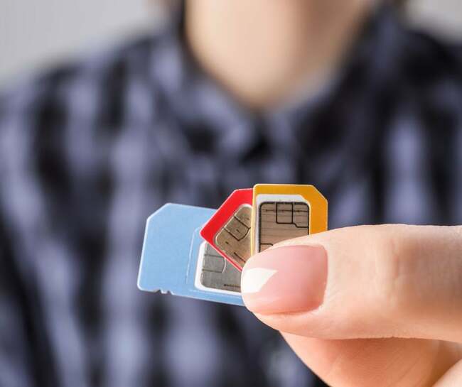 Why aren't some subscribers registering their SIM cards yet?