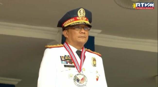 Marcos tells police force to support new PNP chief Acorda