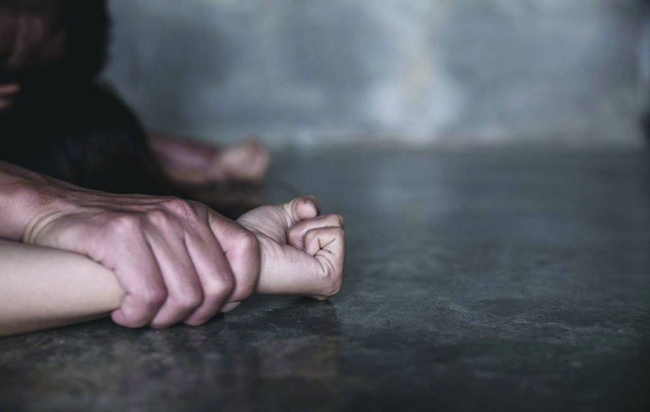 Man fleeing with minor charged with defilement