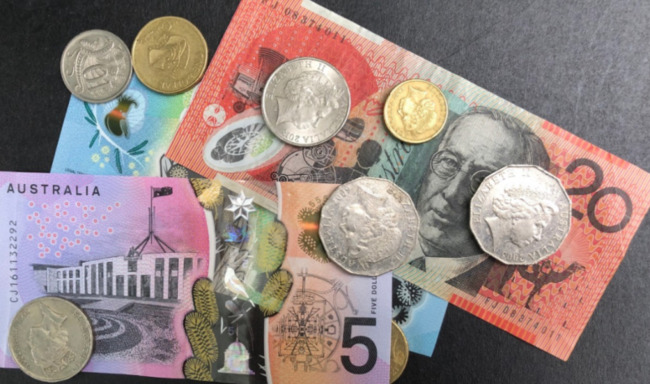 Benefits of universal income support for students ‘outweigh costs'