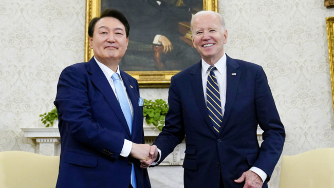 Biden, Yoon agree on "new level" of U.S. nuclear shield for S. Korea