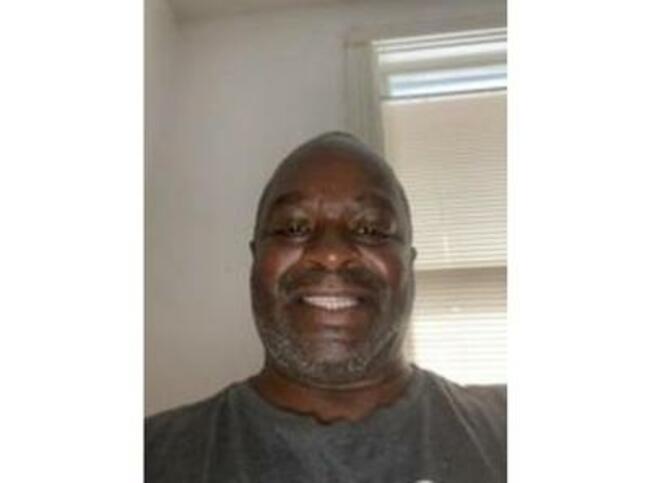 Books and Entertainment Welcomes LaVan Robinson, poet and author