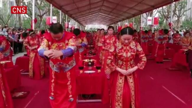 Xi signs order to confer honorary title on Xinjiang anti-terrorist squadron