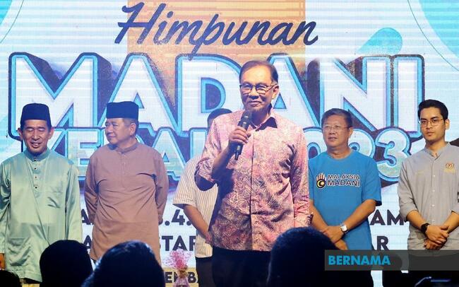 ANWAR RUBBISHES ALLEGATIONS THAT OPPOSITION STATES BEING VICTIMISED