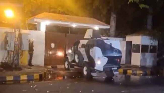 LHC moved against late-night police raid at Parvez Elahi’s residence