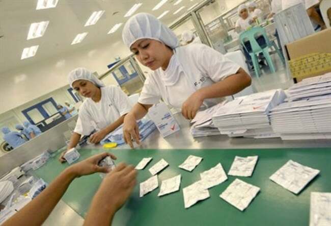 DOLE extends P1.877 billion aid to over 300,000 workers on Labor Day