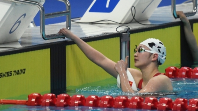 Li Bingjie equals Asian record in women's 400m free at National Championships