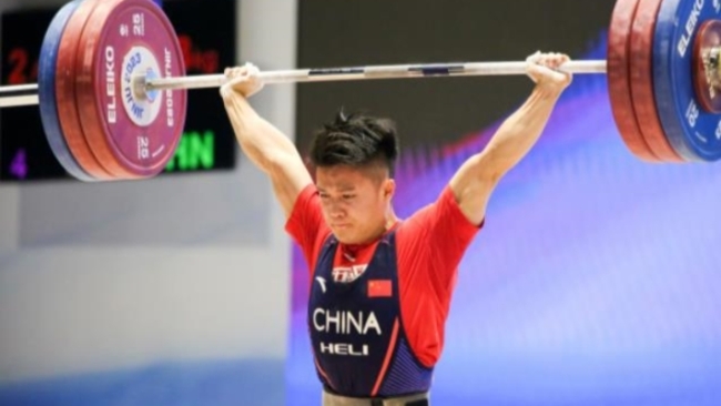 He Yueji takes golds for China in men's 67kg weightlifting at Asian championships