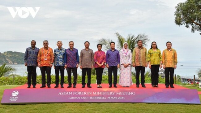 ASEAN urged to unite to maintain regional peace, stability and development