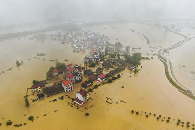 Flooding Forces Thousands to Evacuate in Eastern China